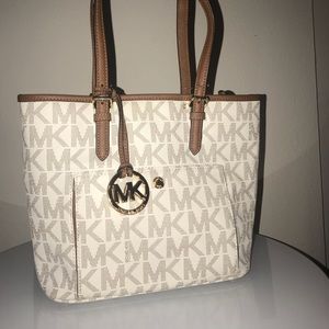 Michael Kors Jet Set Travel Logo Tote